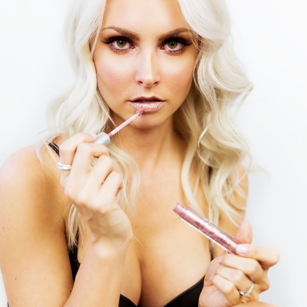 Pinkish lipstrobe - Picture 4 of 4